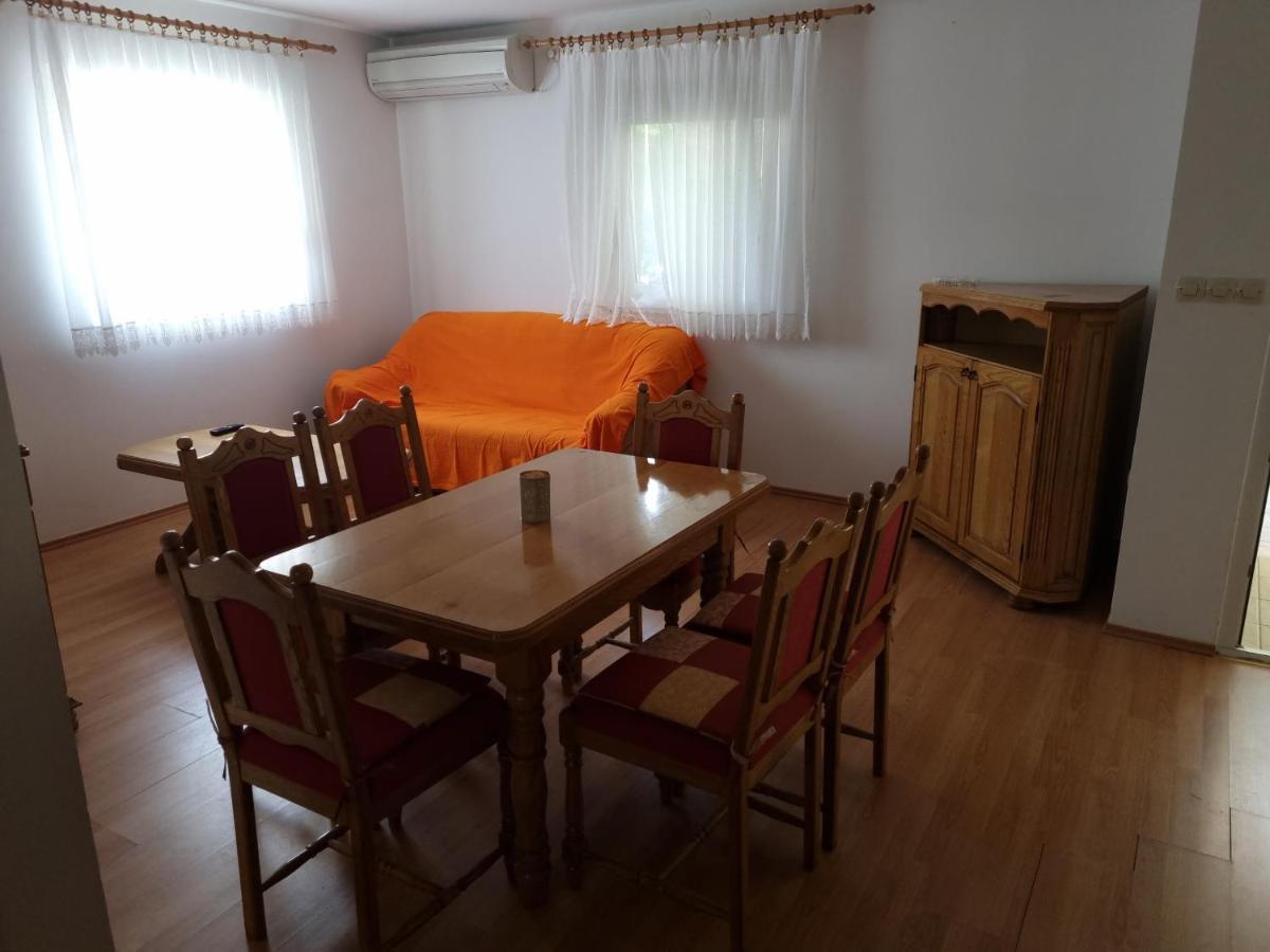 Apartments Zoretic Malinska Ngoại thất bức ảnh