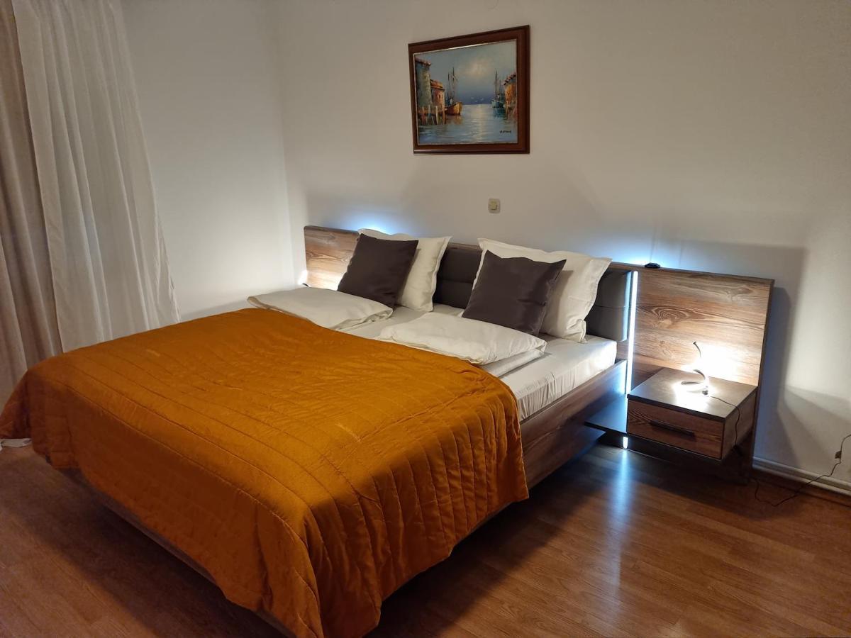 Apartments Zoretic Malinska Ngoại thất bức ảnh