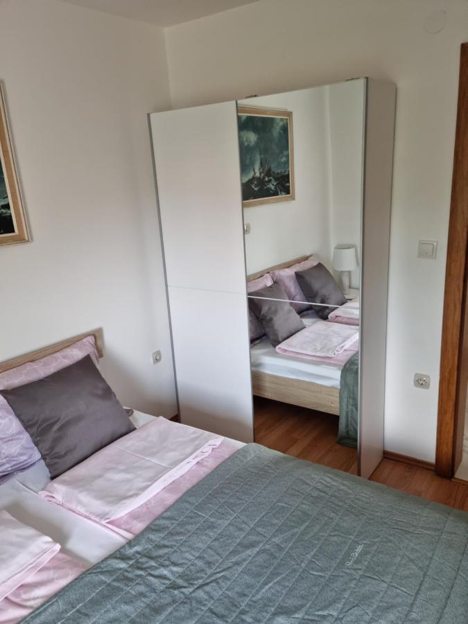 Apartments Zoretic Malinska Ngoại thất bức ảnh
