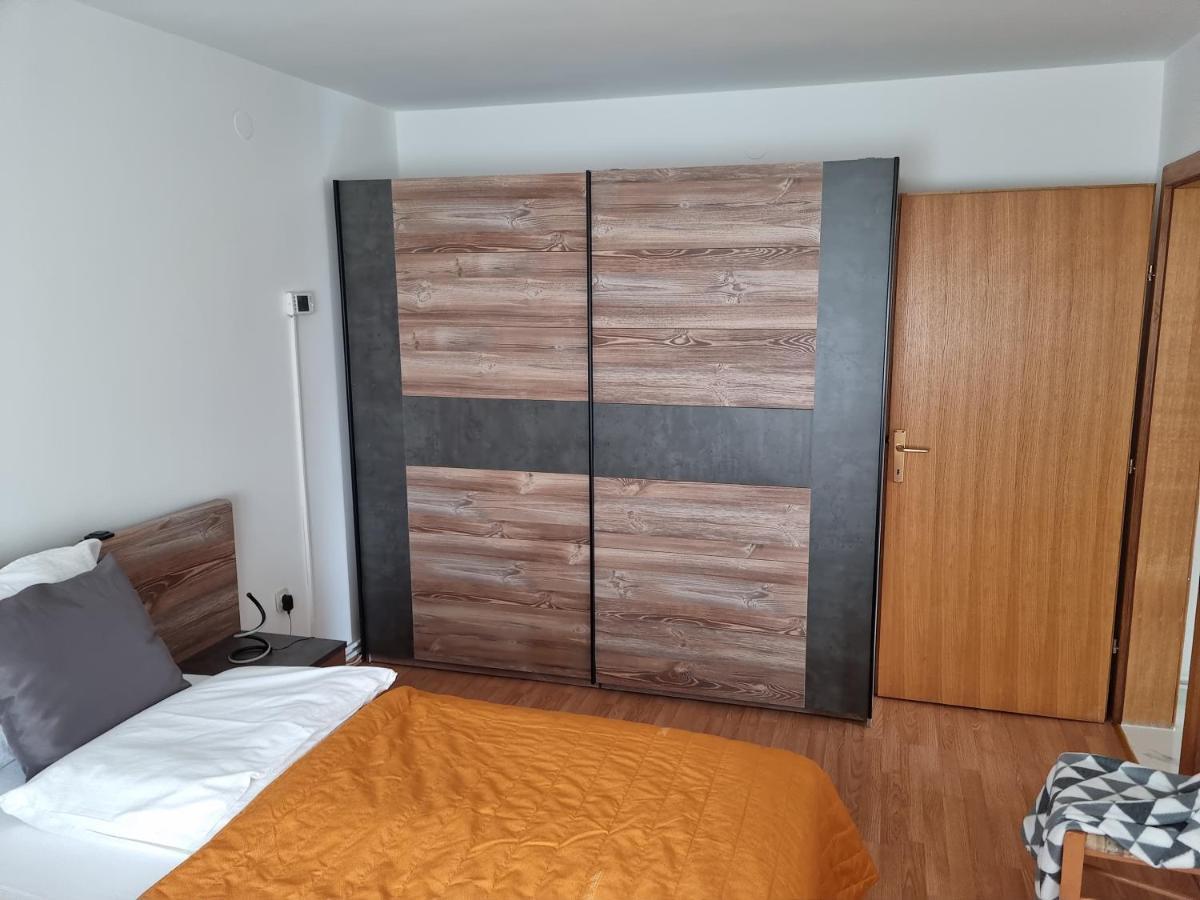 Apartments Zoretic Malinska Ngoại thất bức ảnh