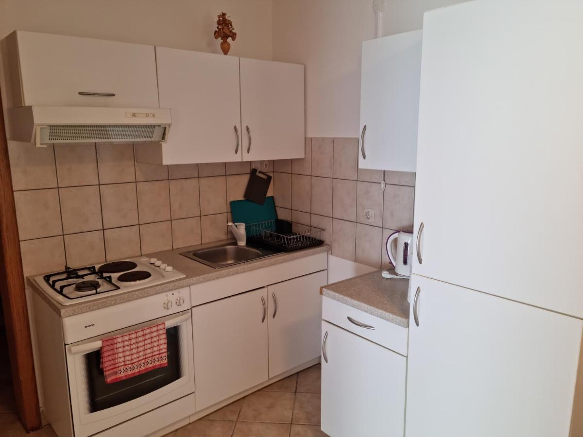 Apartments Zoretic Malinska Ngoại thất bức ảnh