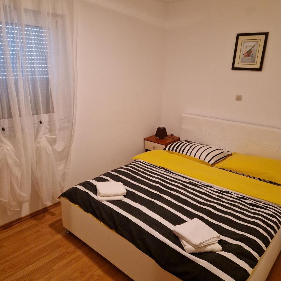 Apartments Zoretic Malinska Ngoại thất bức ảnh